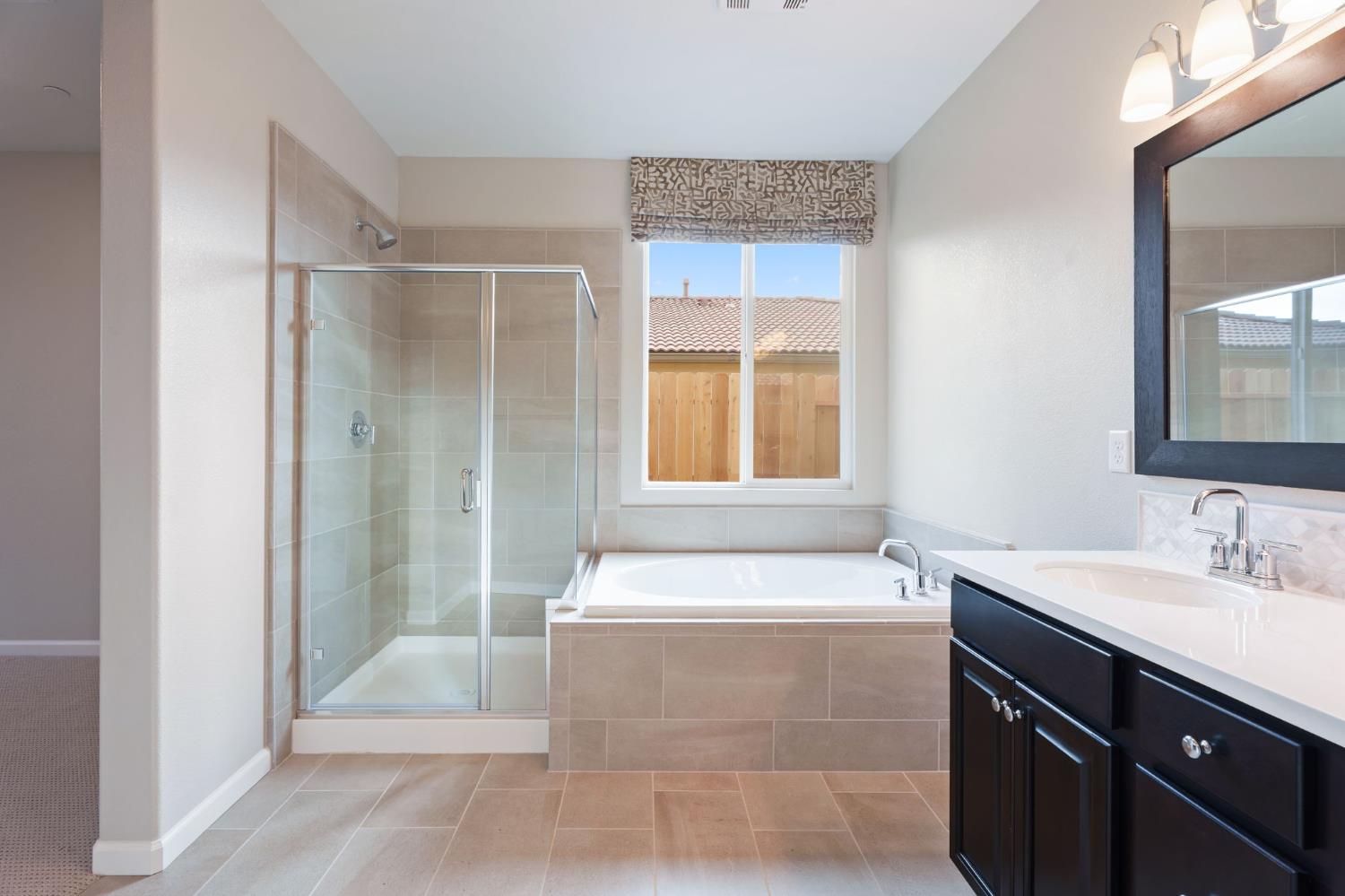 3215 Lourdes Ave, Clovis, CA 93619