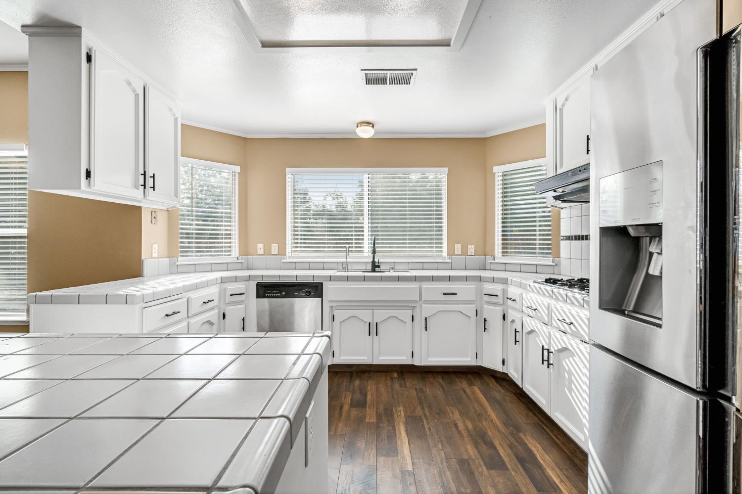 2034 Wrenwood Ave, Clovis, CA 93611