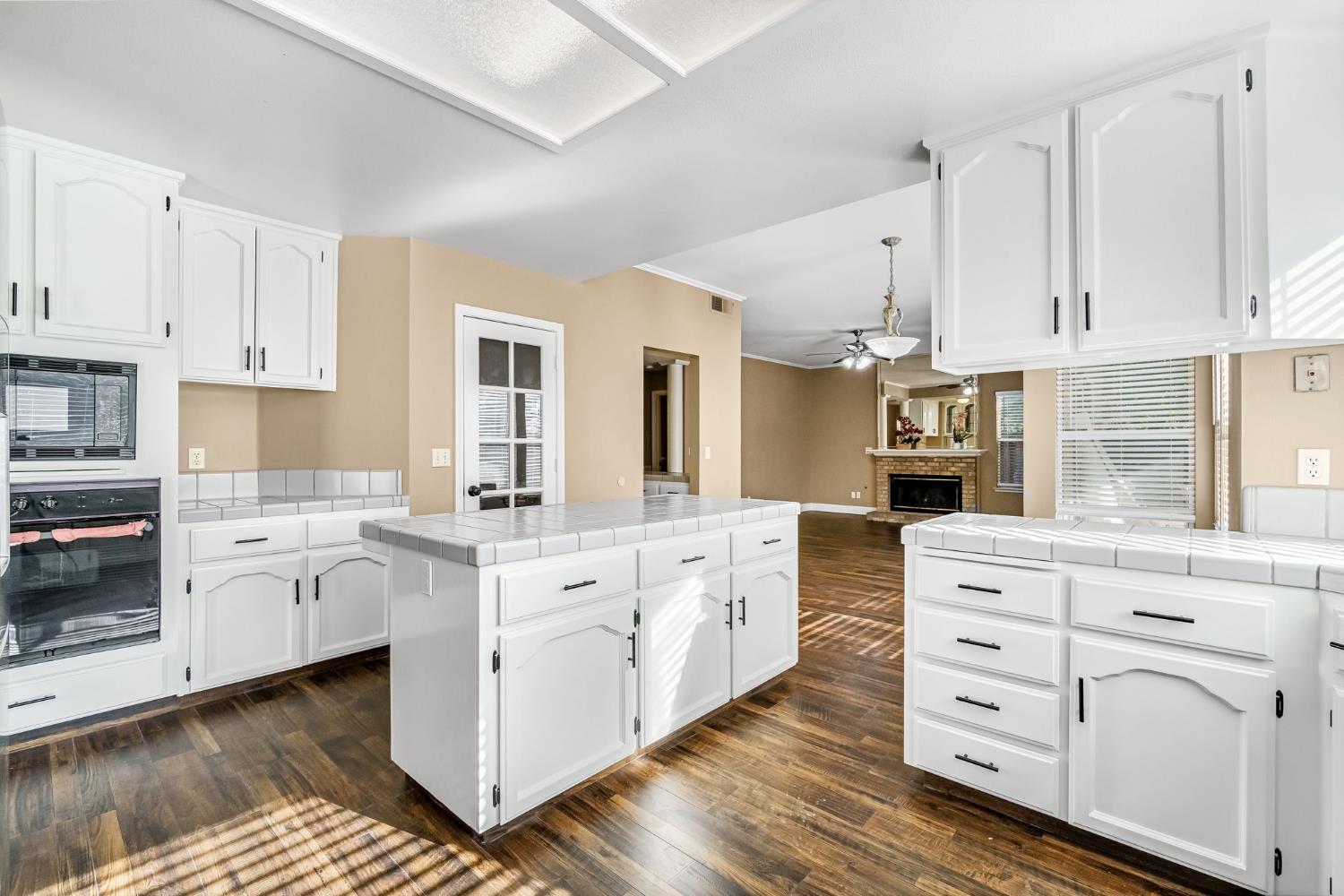 2034 Wrenwood Ave, Clovis, CA 93611