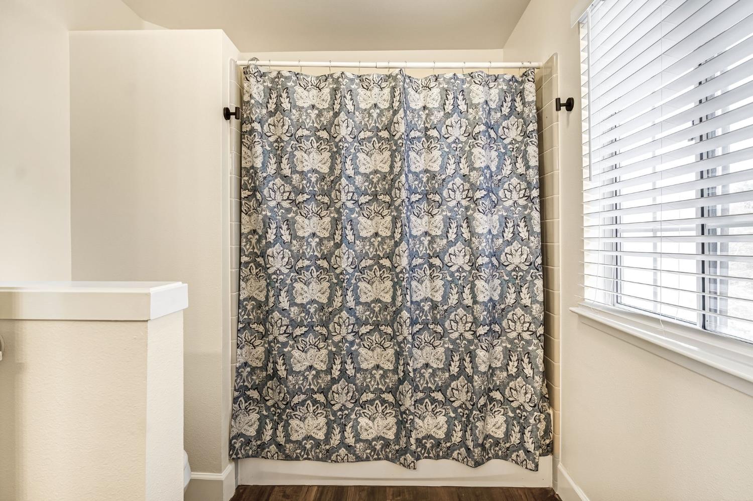 2034 Wrenwood Ave, Clovis, CA 93611