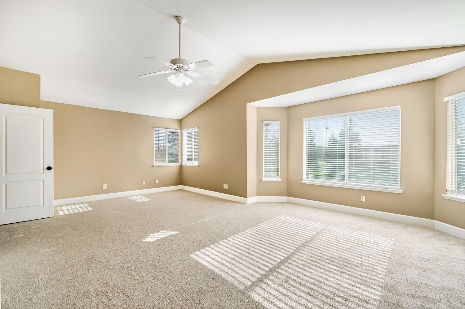 2034 Wrenwood Ave, Clovis, CA 93611