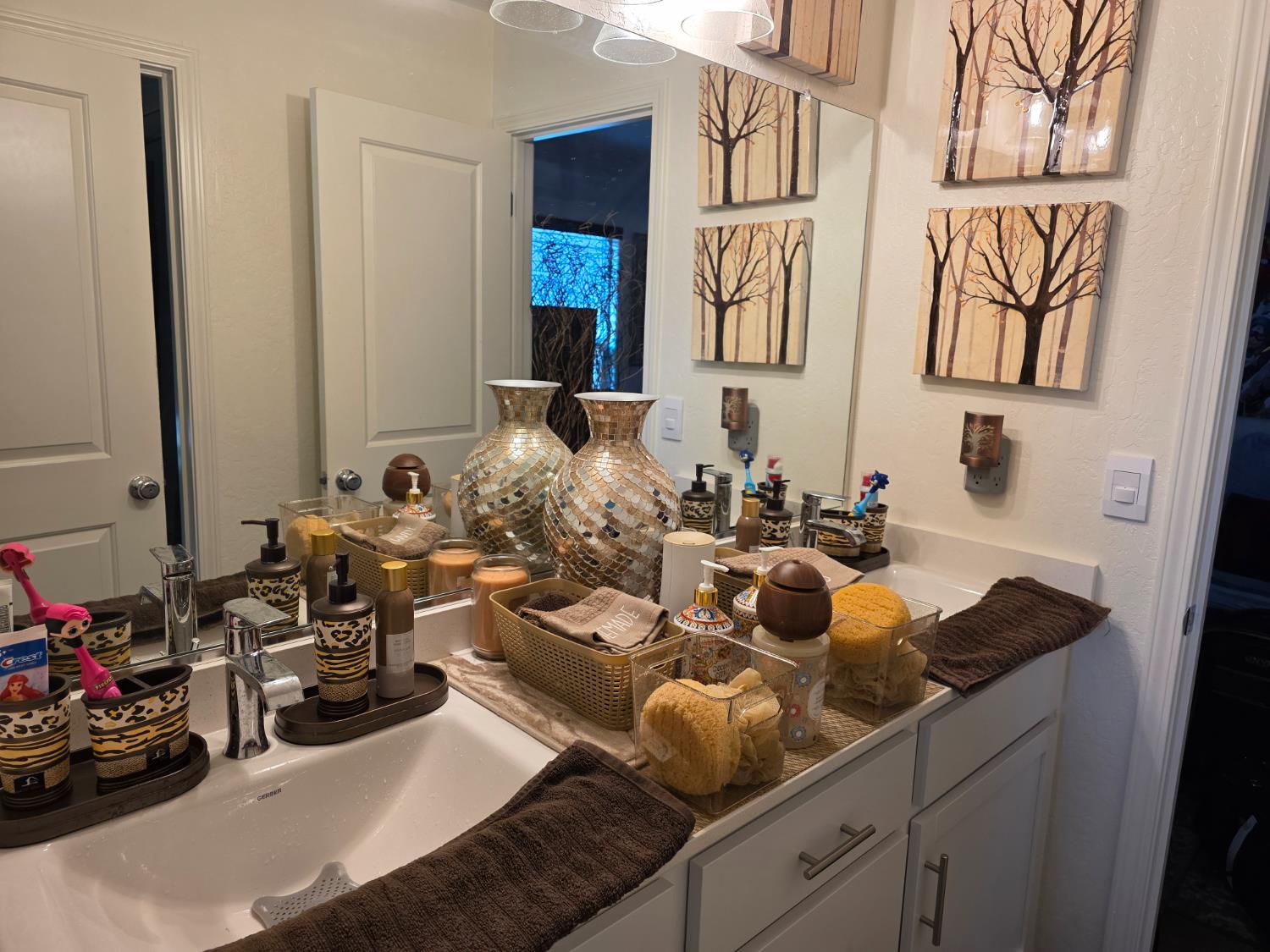 1583 Seneca Dr, Madera, CA 93637