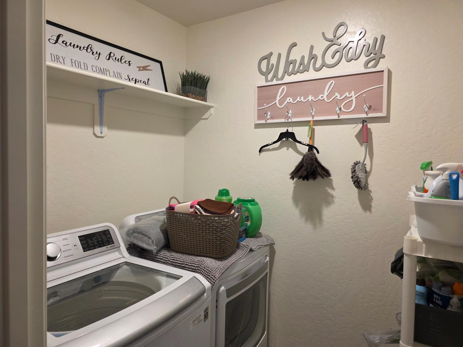 1583 Seneca Dr, Madera, CA 93637