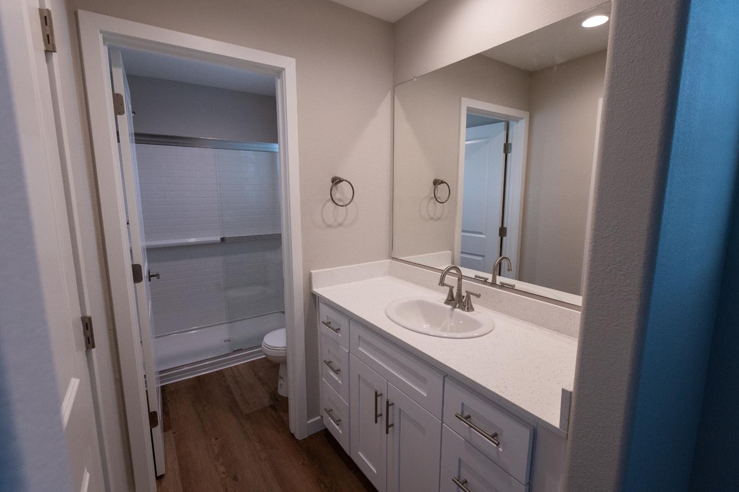 768 Laina Ave, Madera, CA 93636