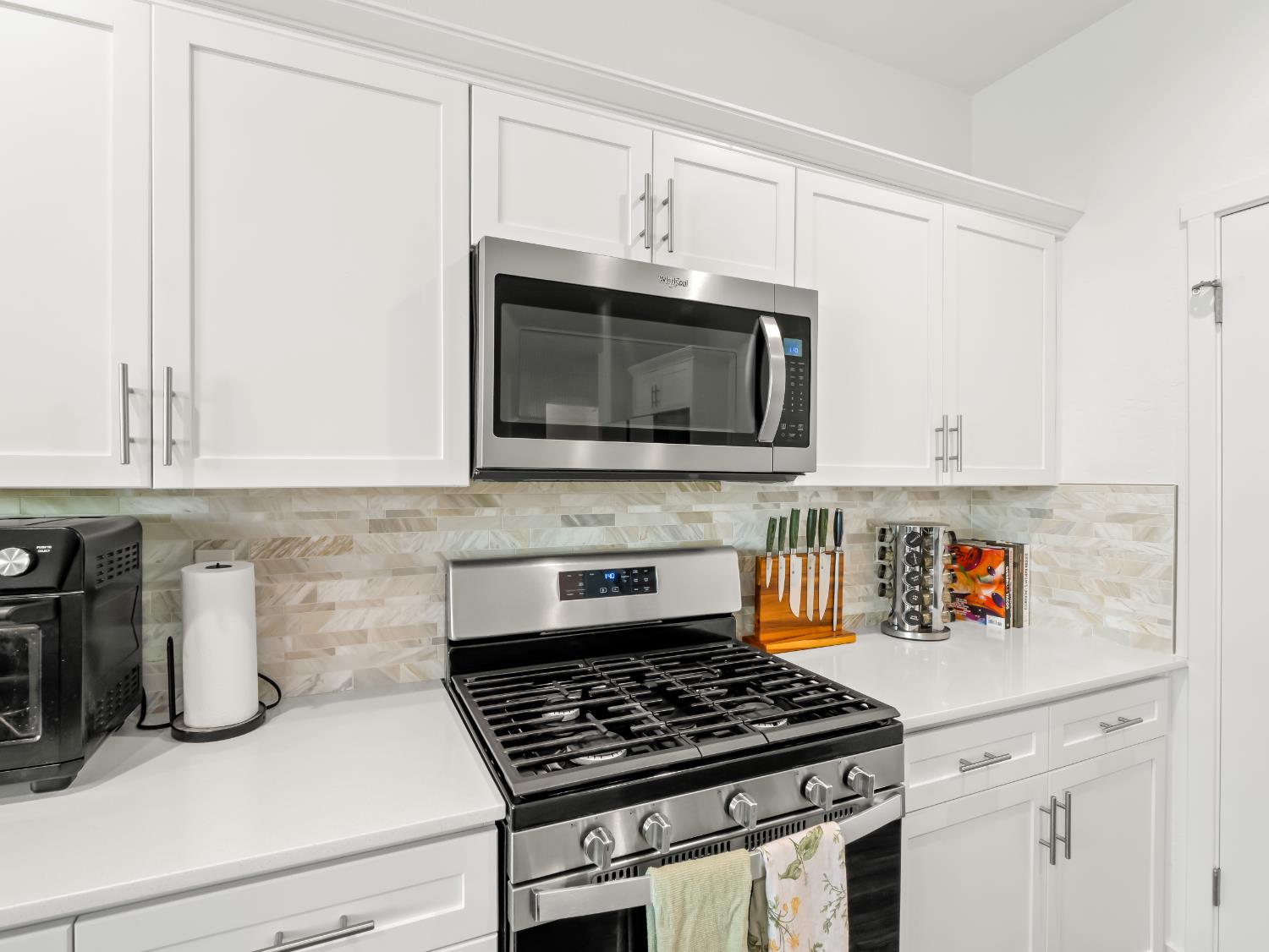 551 Talus Way S, Madera, CA 93636