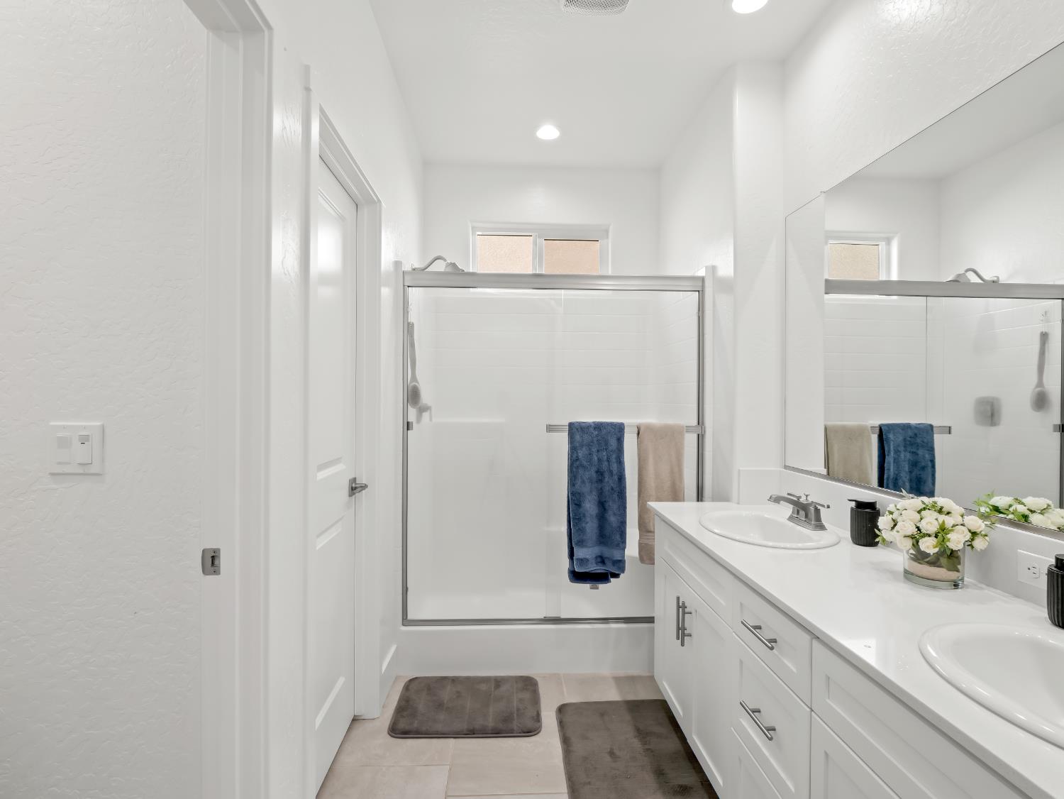 551 Talus Way S, Madera, CA 93636