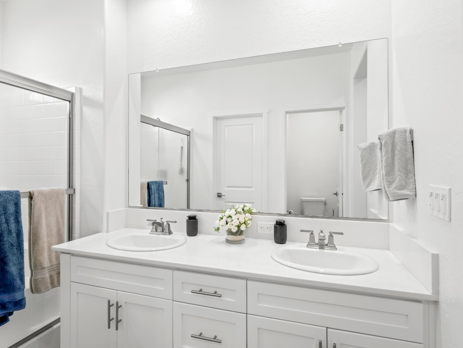 551 Talus Way S, Madera, CA 93636