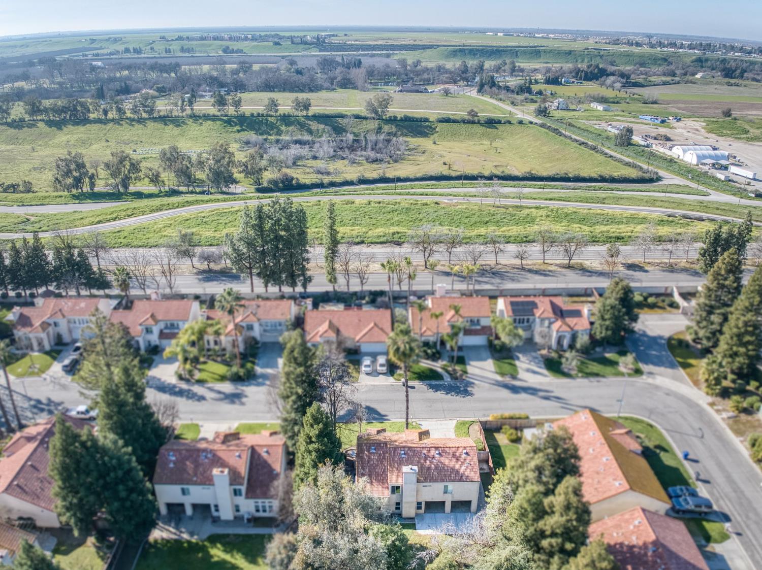 10352 N Doheny Dr, Fresno, CA 93730