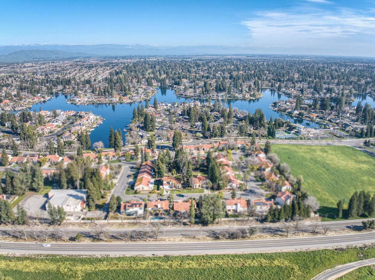 10352 N Doheny Dr, Fresno, CA 93730