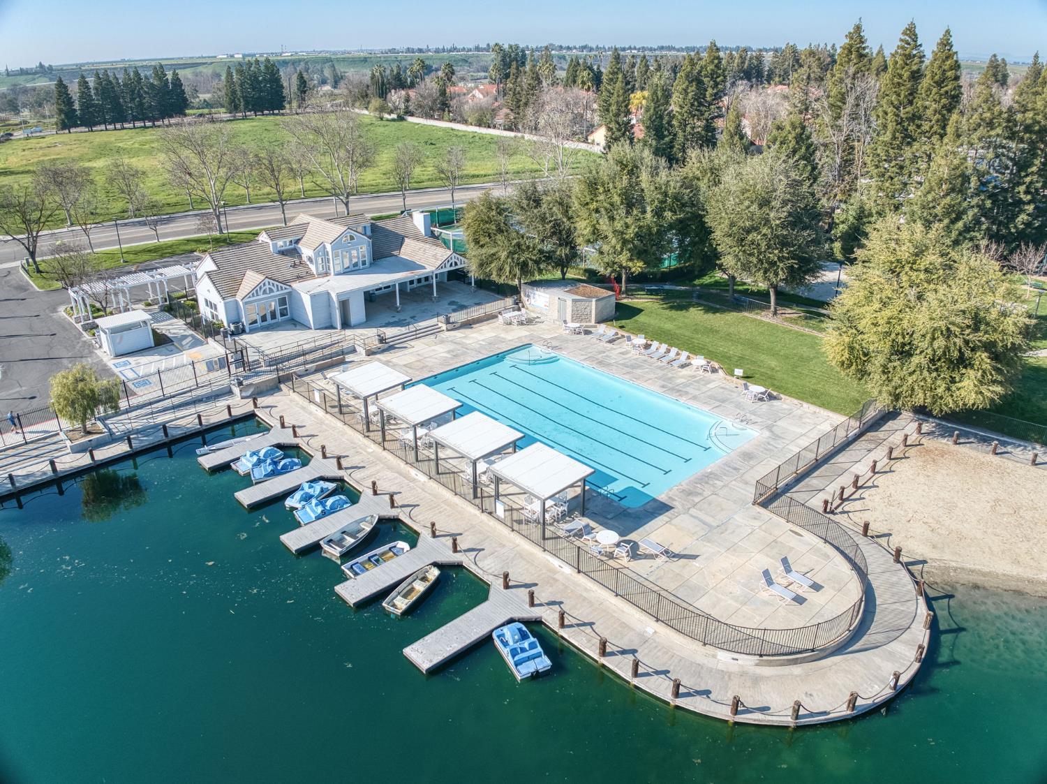 10352 N Doheny Dr, Fresno, CA 93730