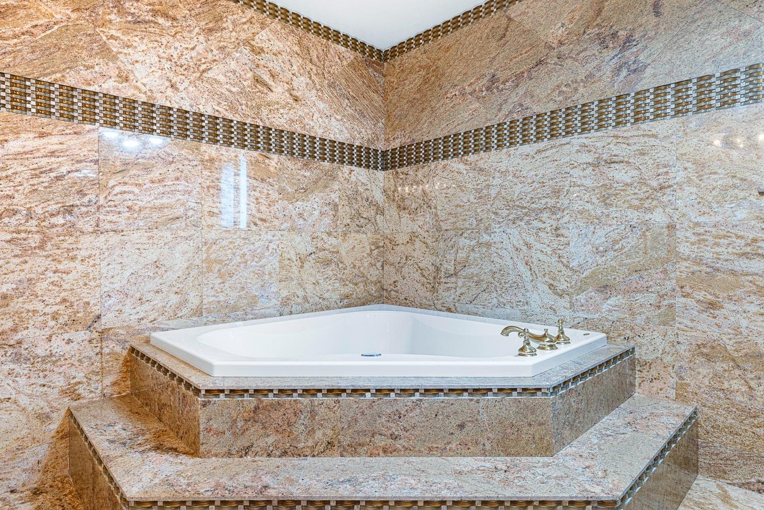 3607 W Magill Ave, Fresno, CA 93711