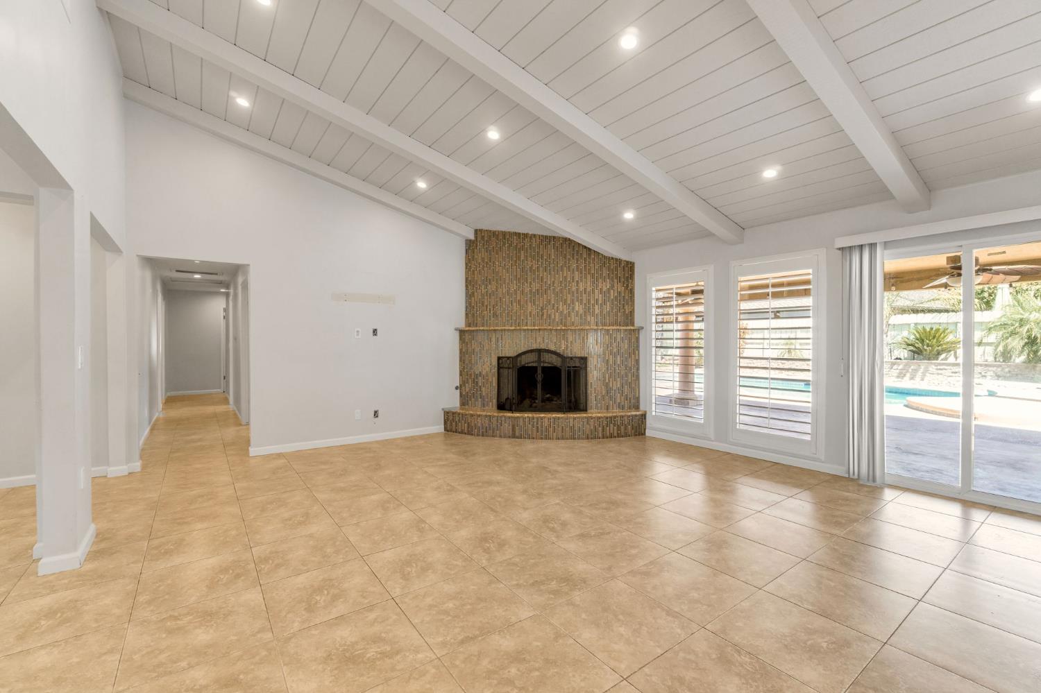 493 Timmy Ave, Clovis, CA 93612