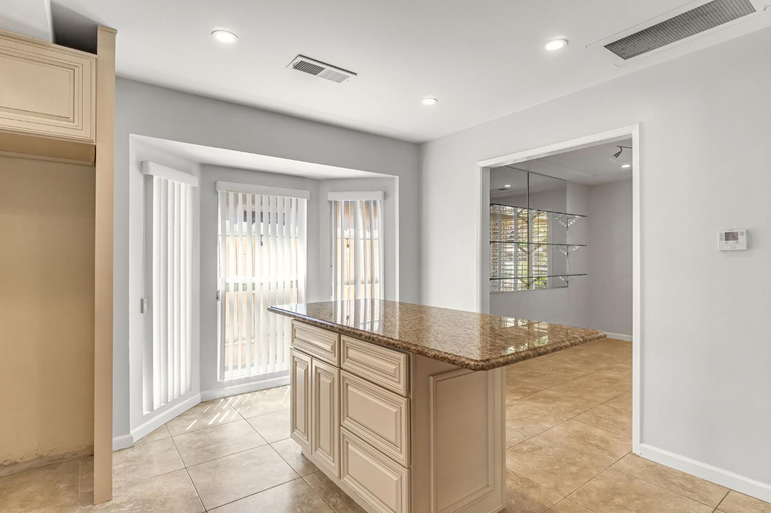 493 Timmy Ave, Clovis, CA 93612