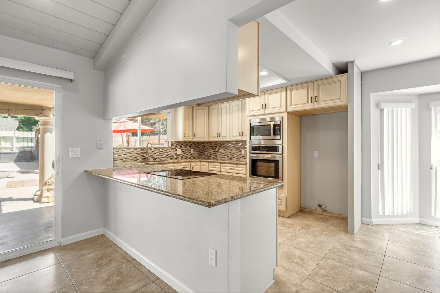 493 Timmy Ave, Clovis, CA 93612