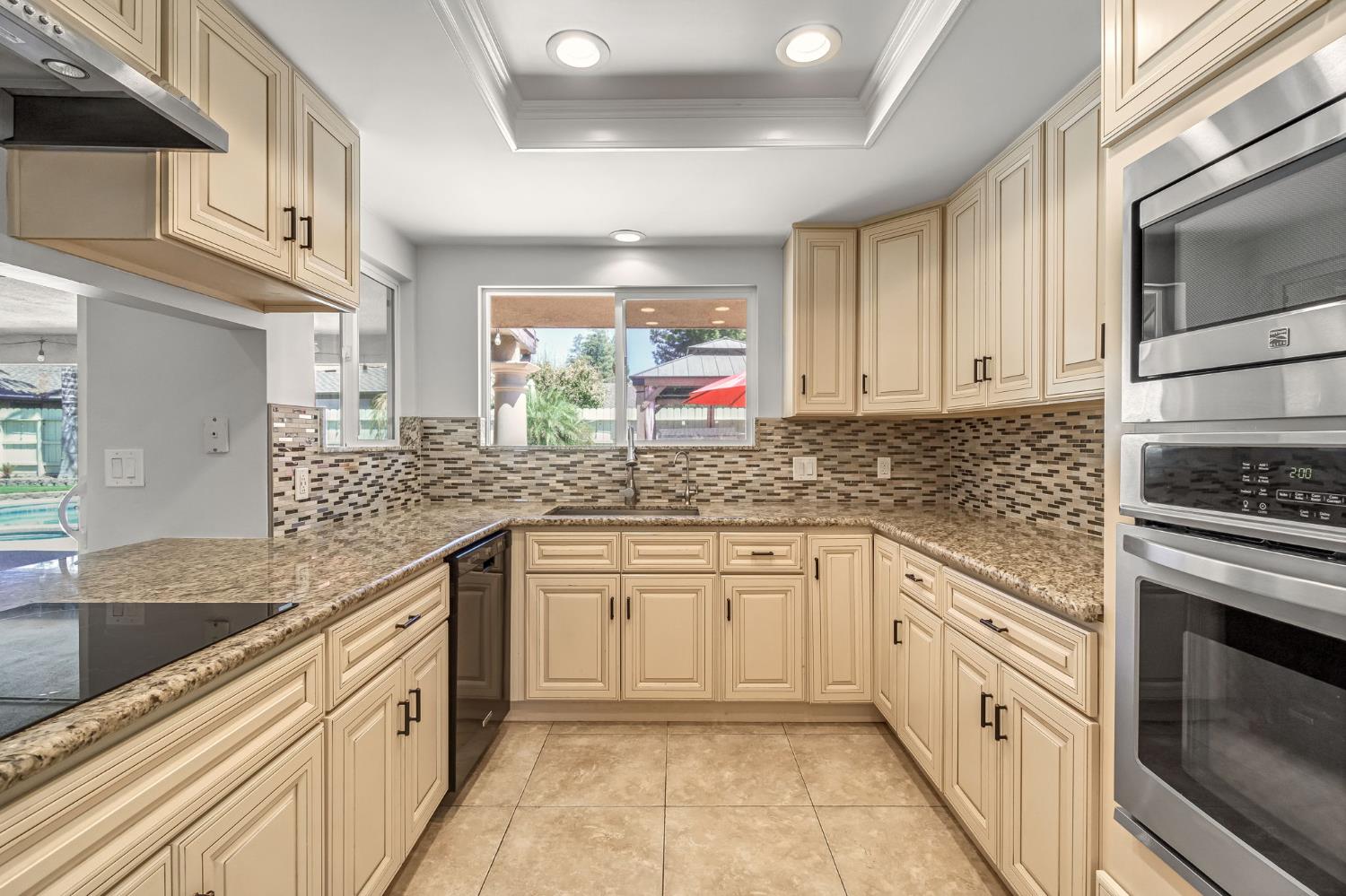 493 Timmy Ave, Clovis, CA 93612