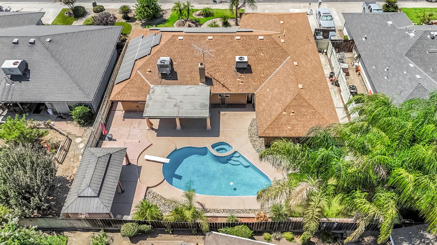 493 Timmy Ave, Clovis, CA 93612