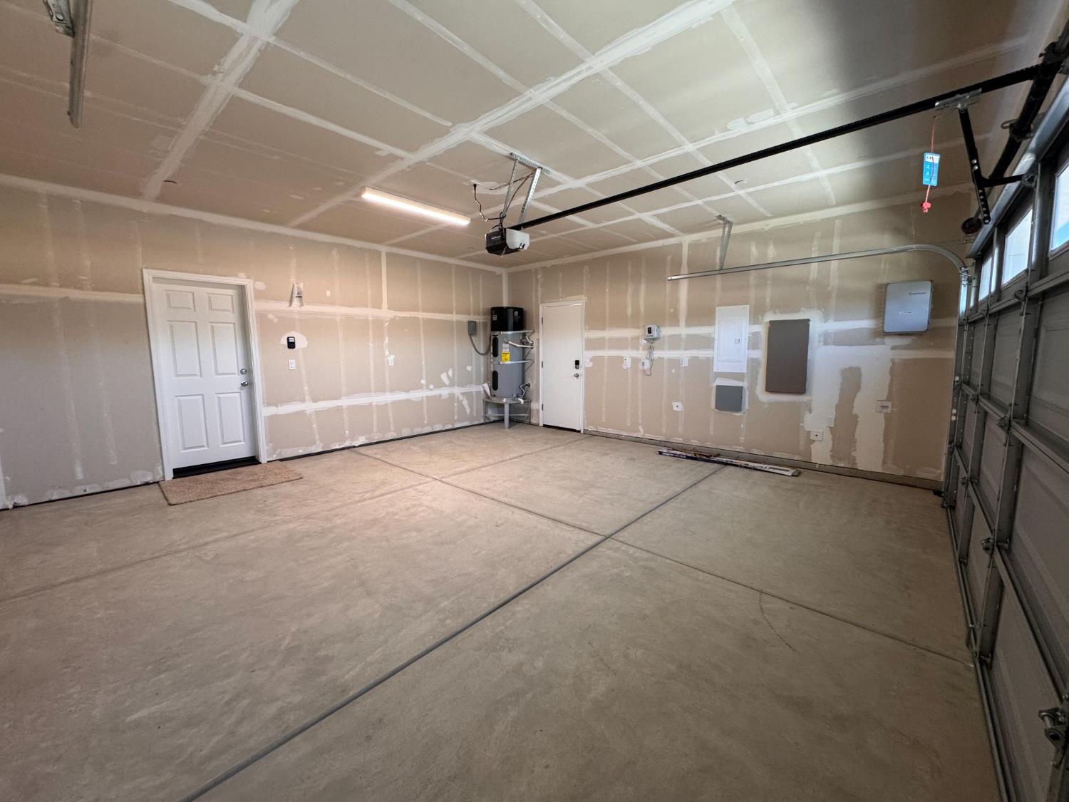 474 W Windsor Ave, Clovis, CA 93612