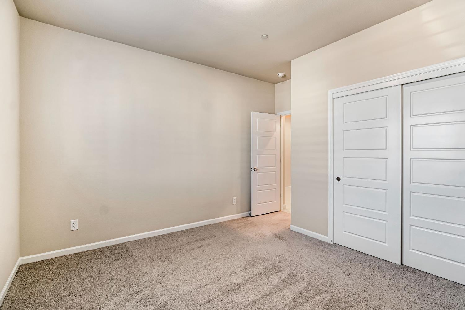 642 Stone Crest Ave, Madera, CA 93636