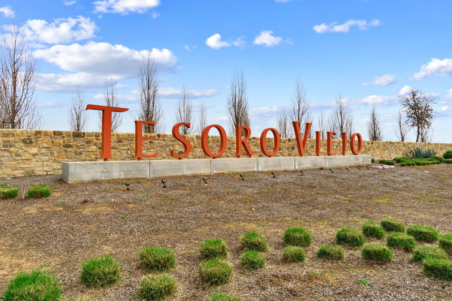 642 Stone Crest Ave, Madera, CA 93636