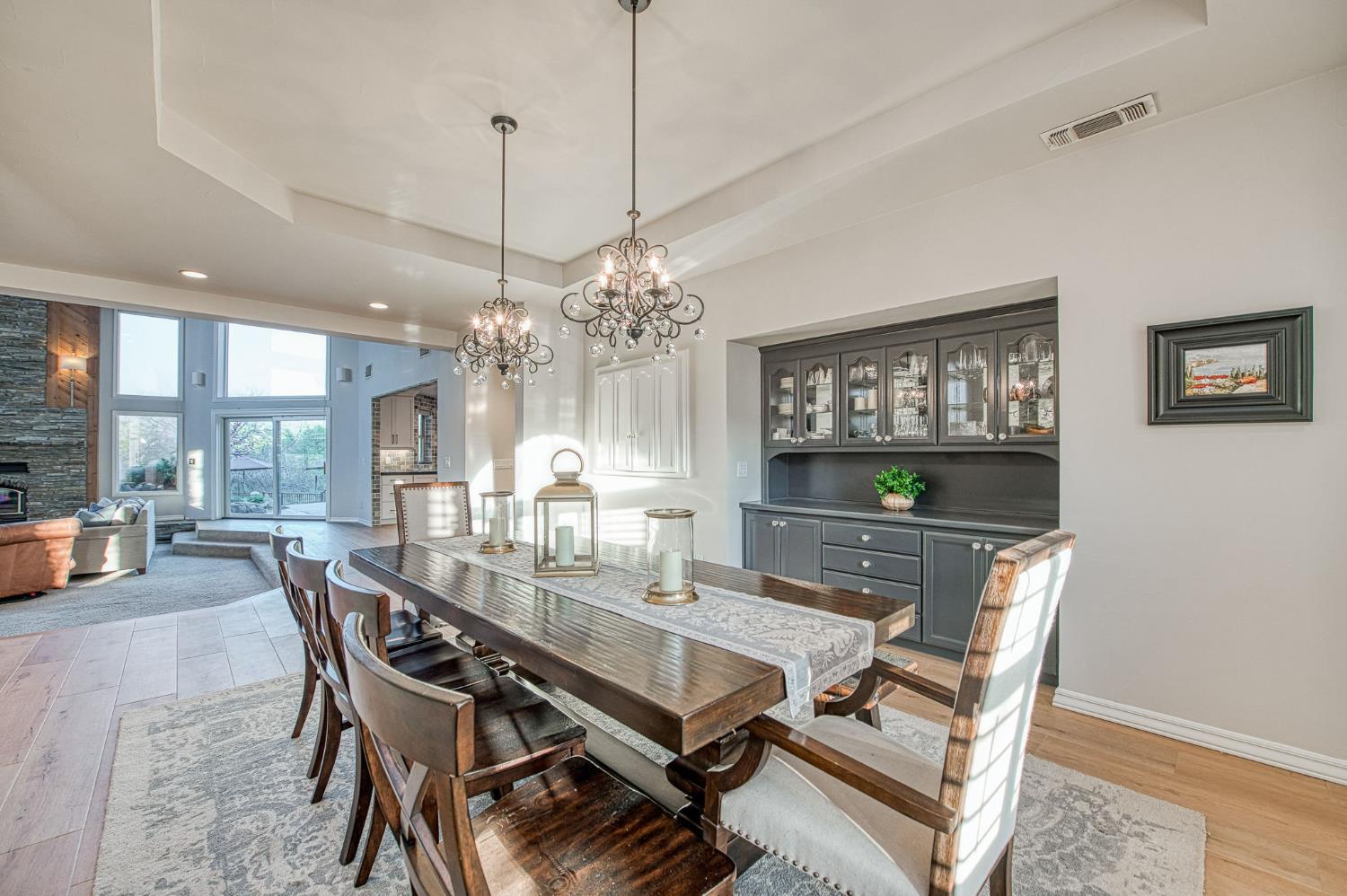16115 Deer Path Ln, Clovis, CA 93619