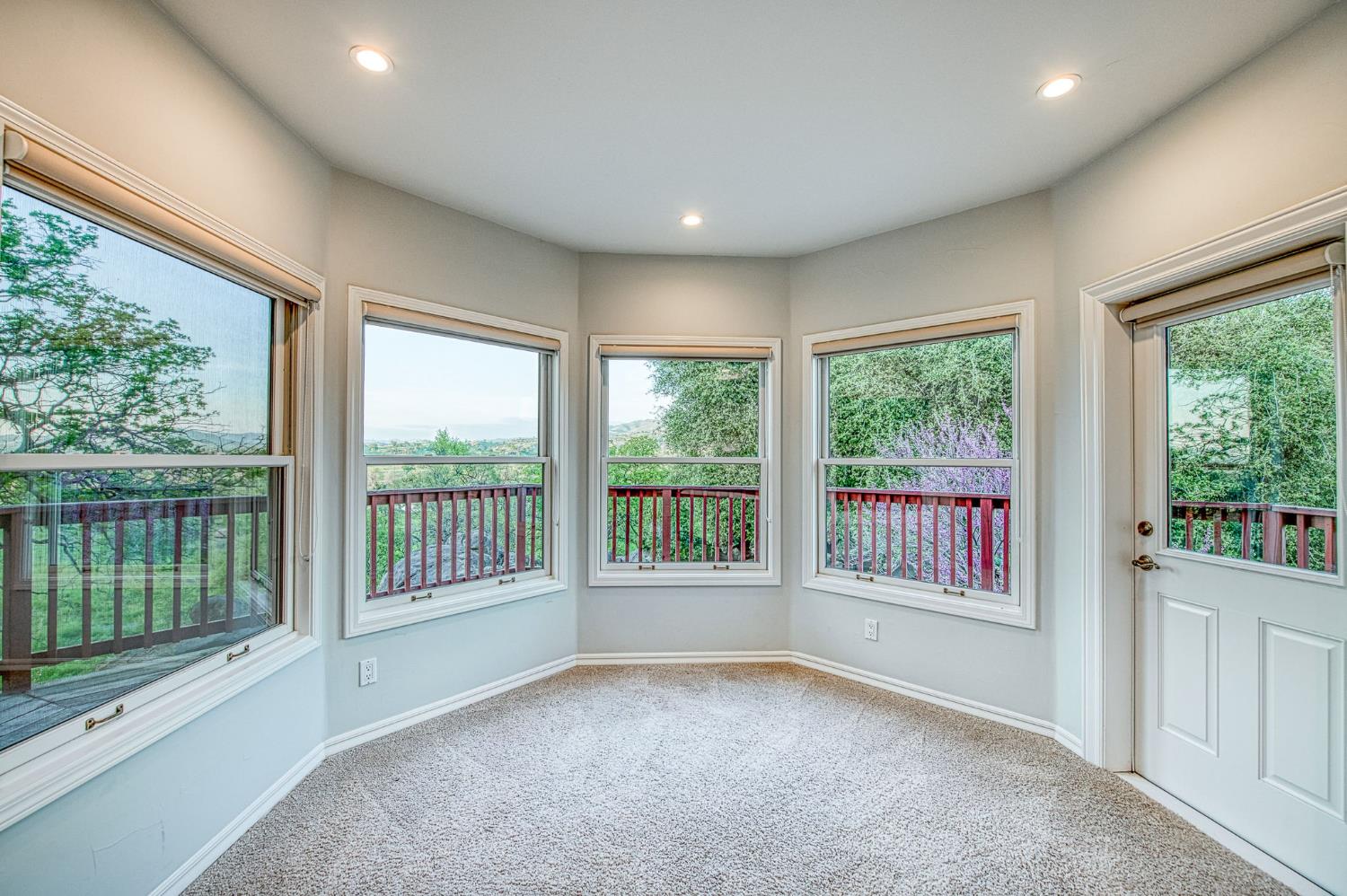 16115 Deer Path Ln, Clovis, CA 93619