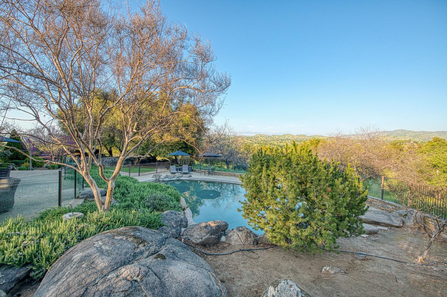 16115 Deer Path Ln, Clovis, CA 93619