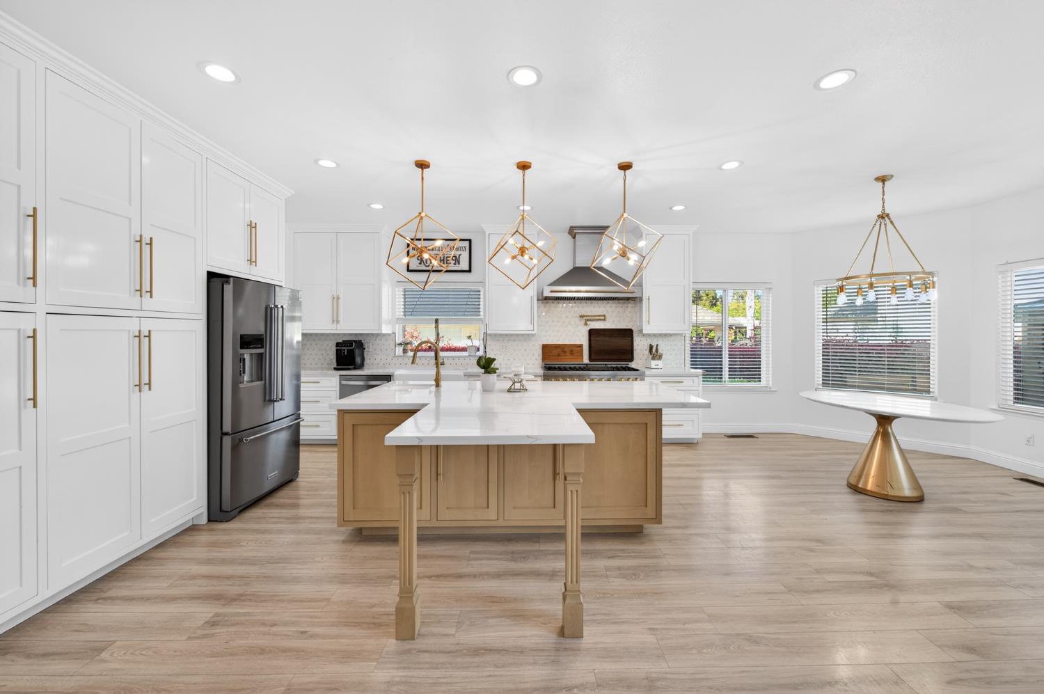 2853 Carolina Ave, Clovis, CA 93611