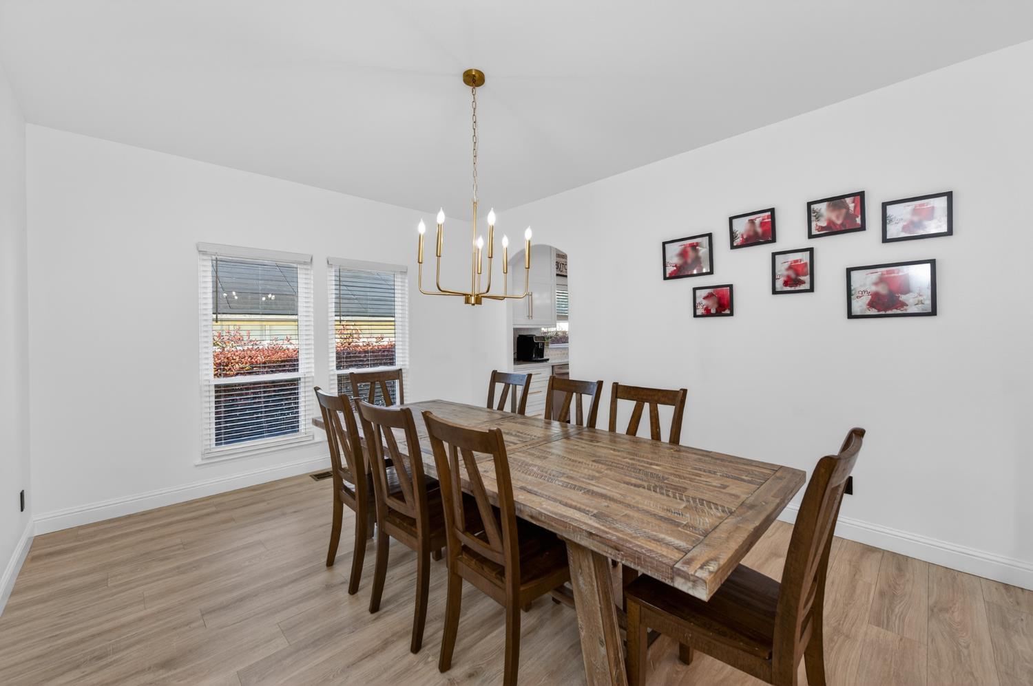 2853 Carolina Ave, Clovis, CA 93611