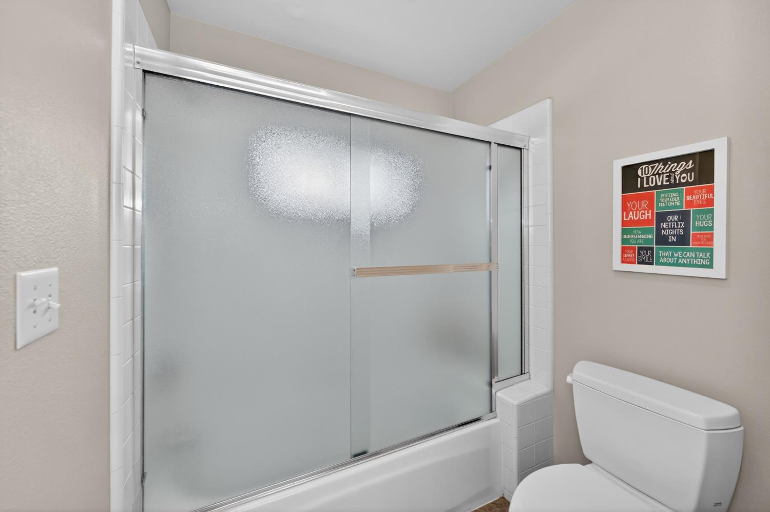 2853 Carolina Ave, Clovis, CA 93611