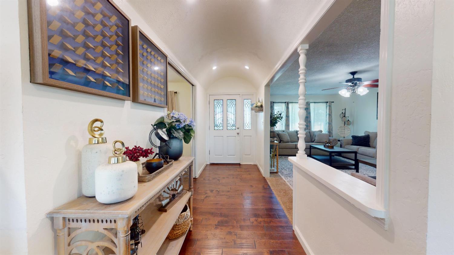 8099 E Nees Ave, Clovis, CA 93619