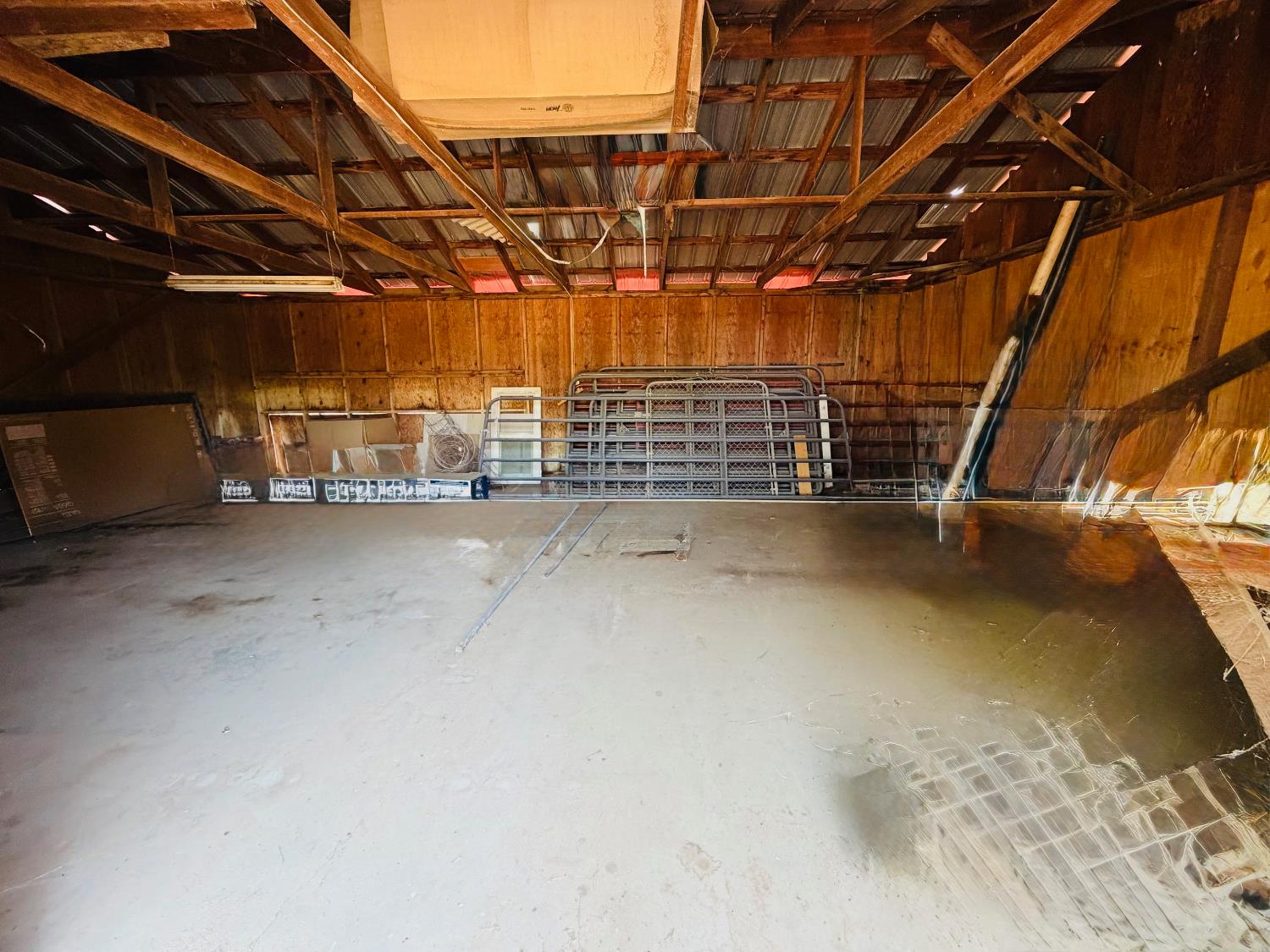 8099 E Nees Ave, Clovis, CA 93619