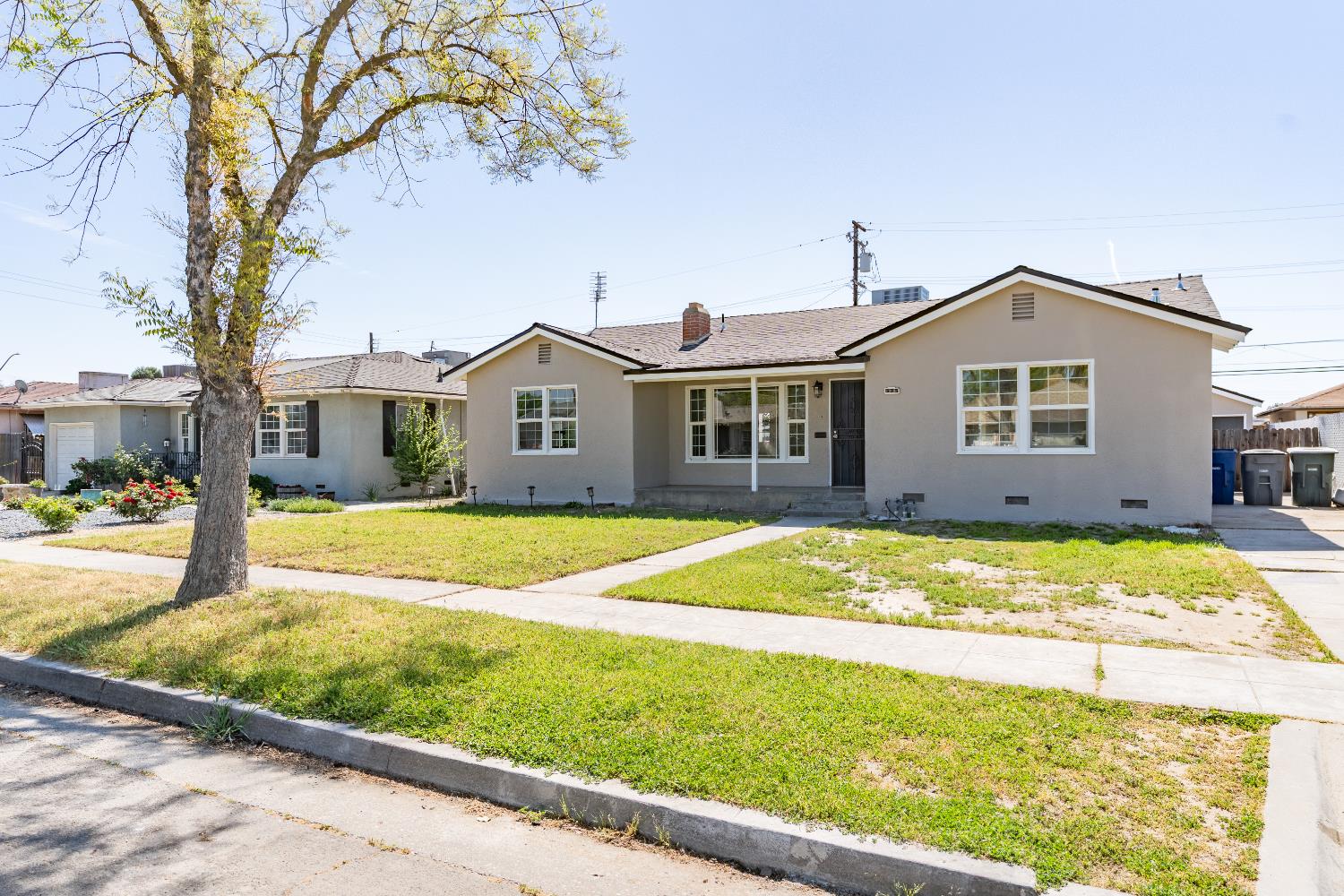 535 W Terrace Ave, Fresno, CA 93705