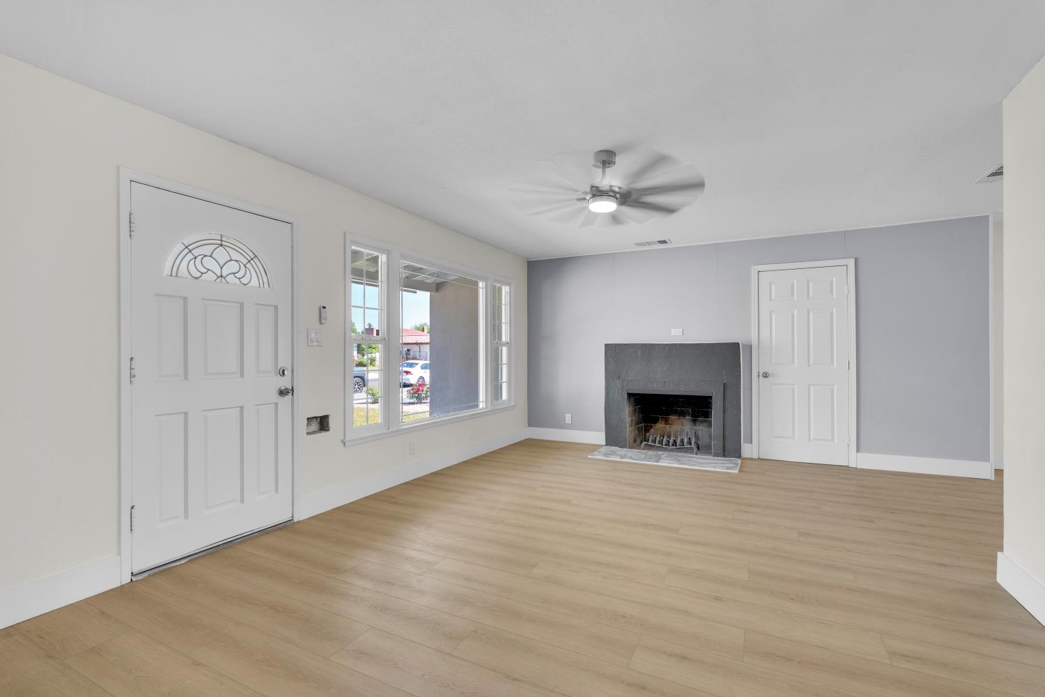 535 W Terrace Ave, Fresno, CA 93705