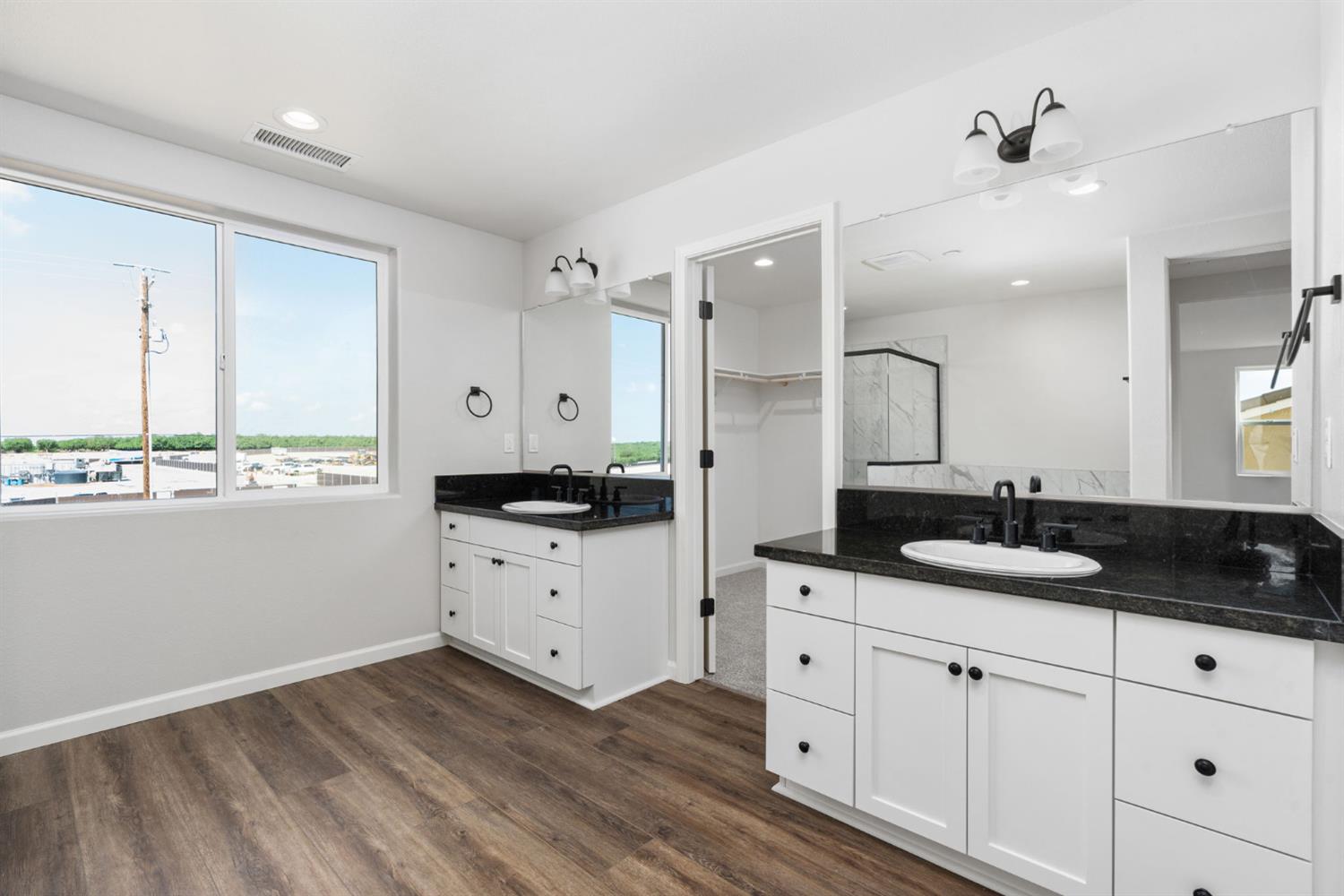 1266 Talus Way S, Madera, CA 93636