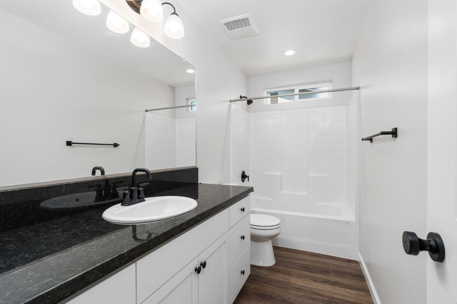 1266 Talus Way S, Madera, CA 93636