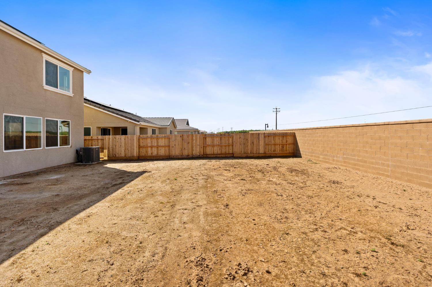 1266 Talus Way S, Madera, CA 93636