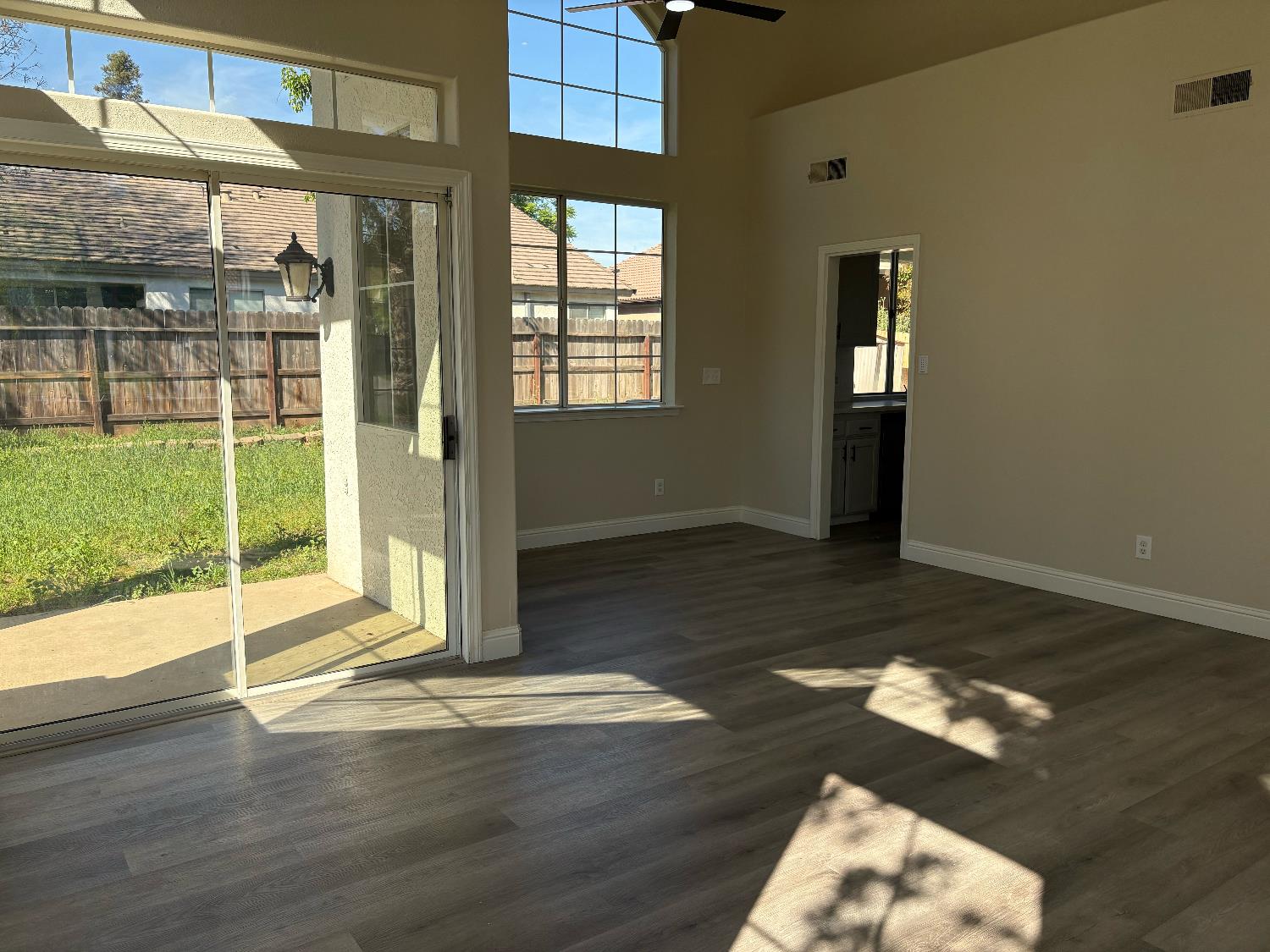 5930 W Birch Ave, Fresno, CA 93722