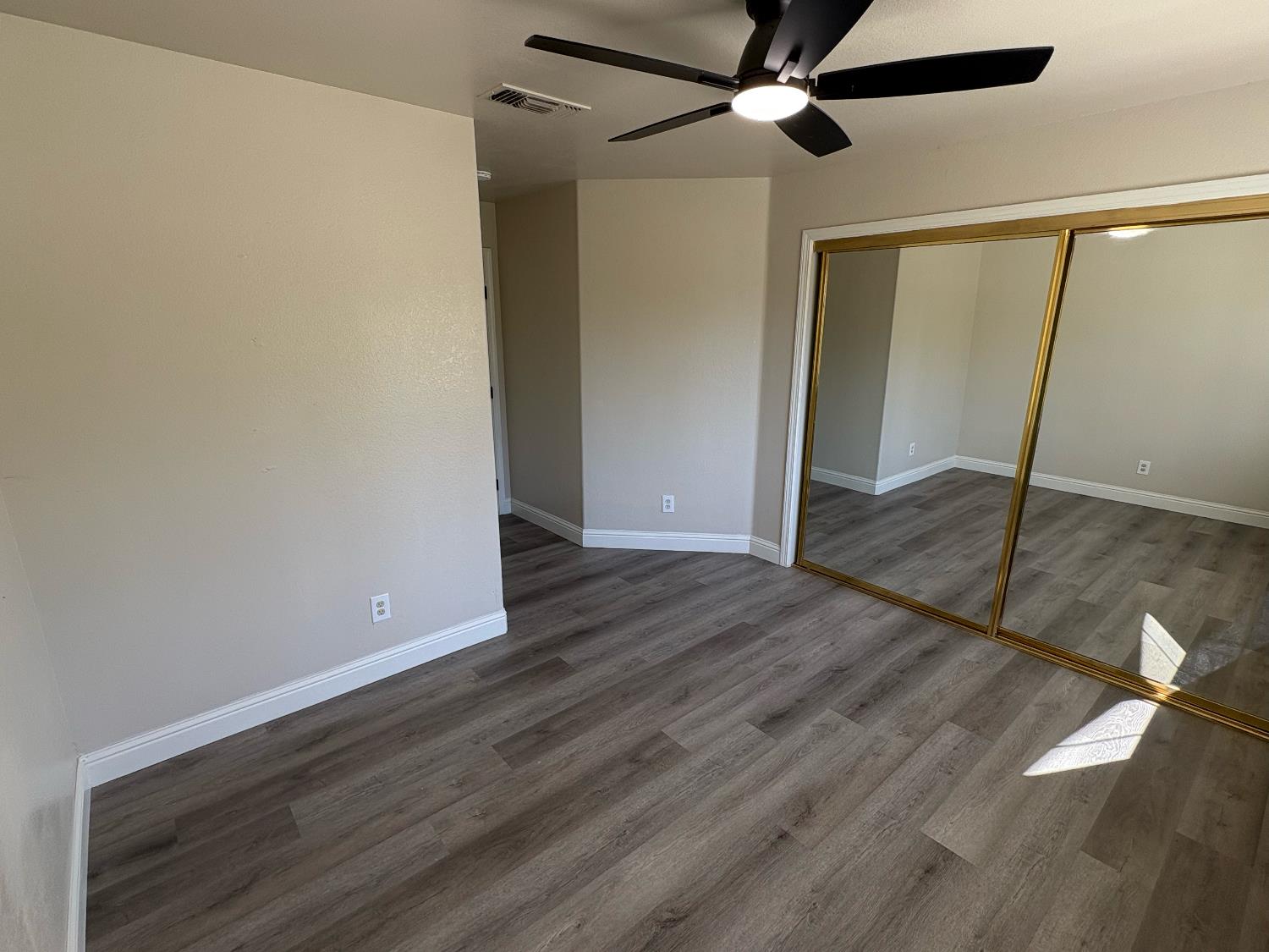 5930 W Birch Ave, Fresno, CA 93722