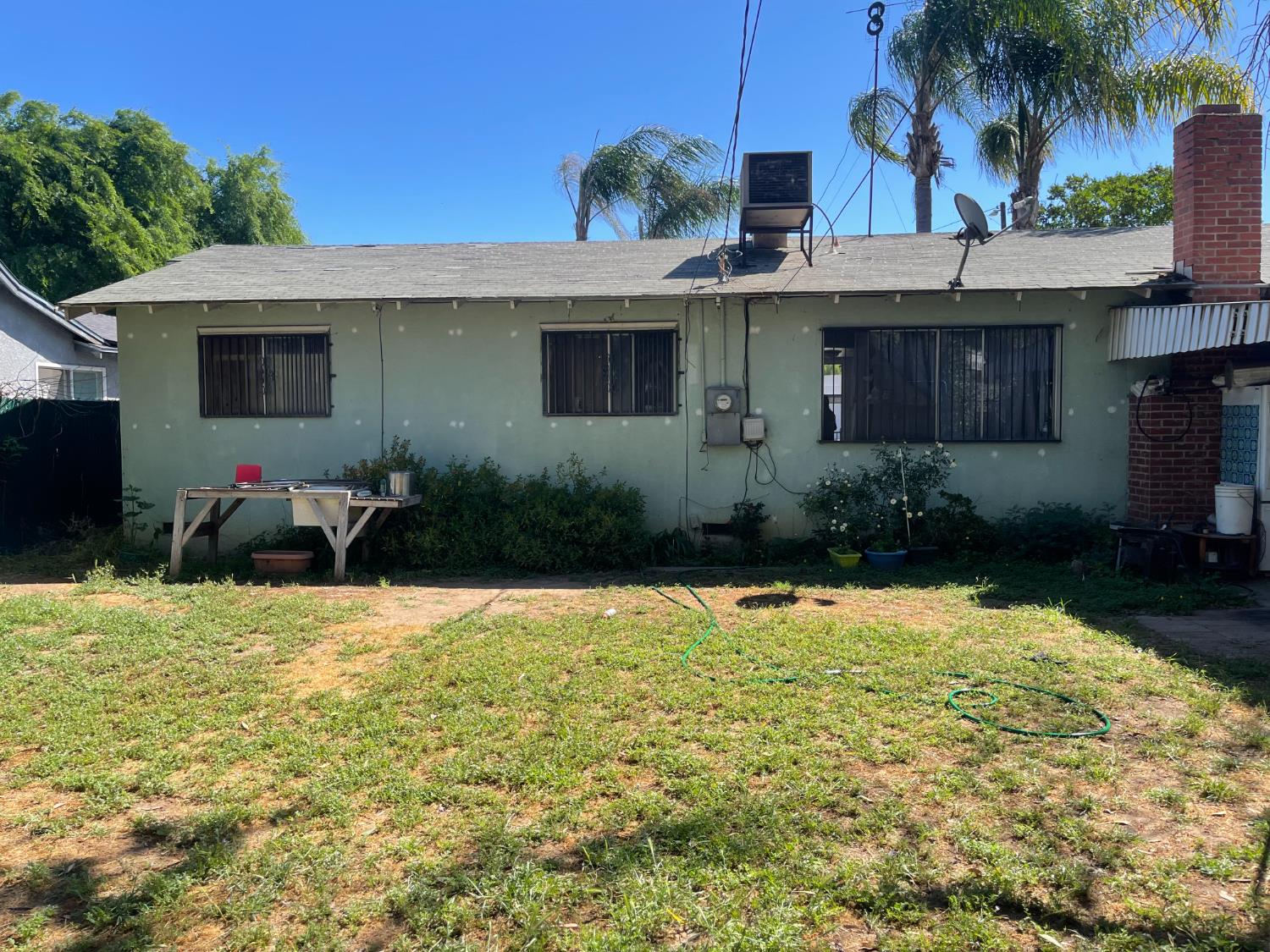 1428 S Sierra Vista Ave, Fresno, CA 92702