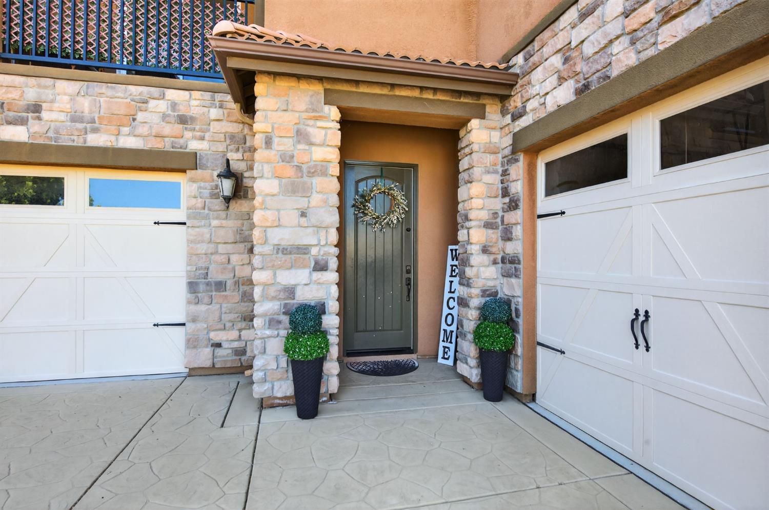 638 Mesa Dr S, Madera, CA 93636