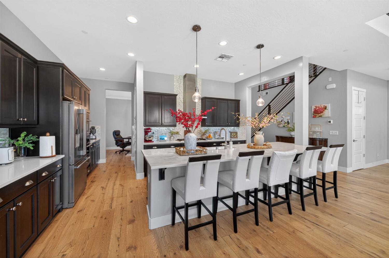 638 Mesa Dr S, Madera, CA 93636