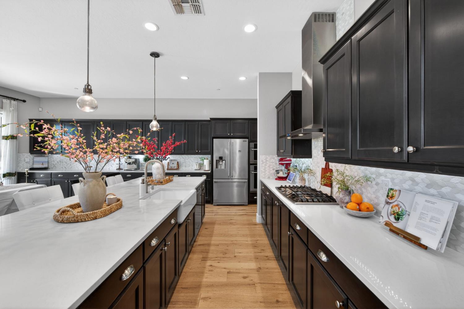 638 Mesa Dr S, Madera, CA 93636