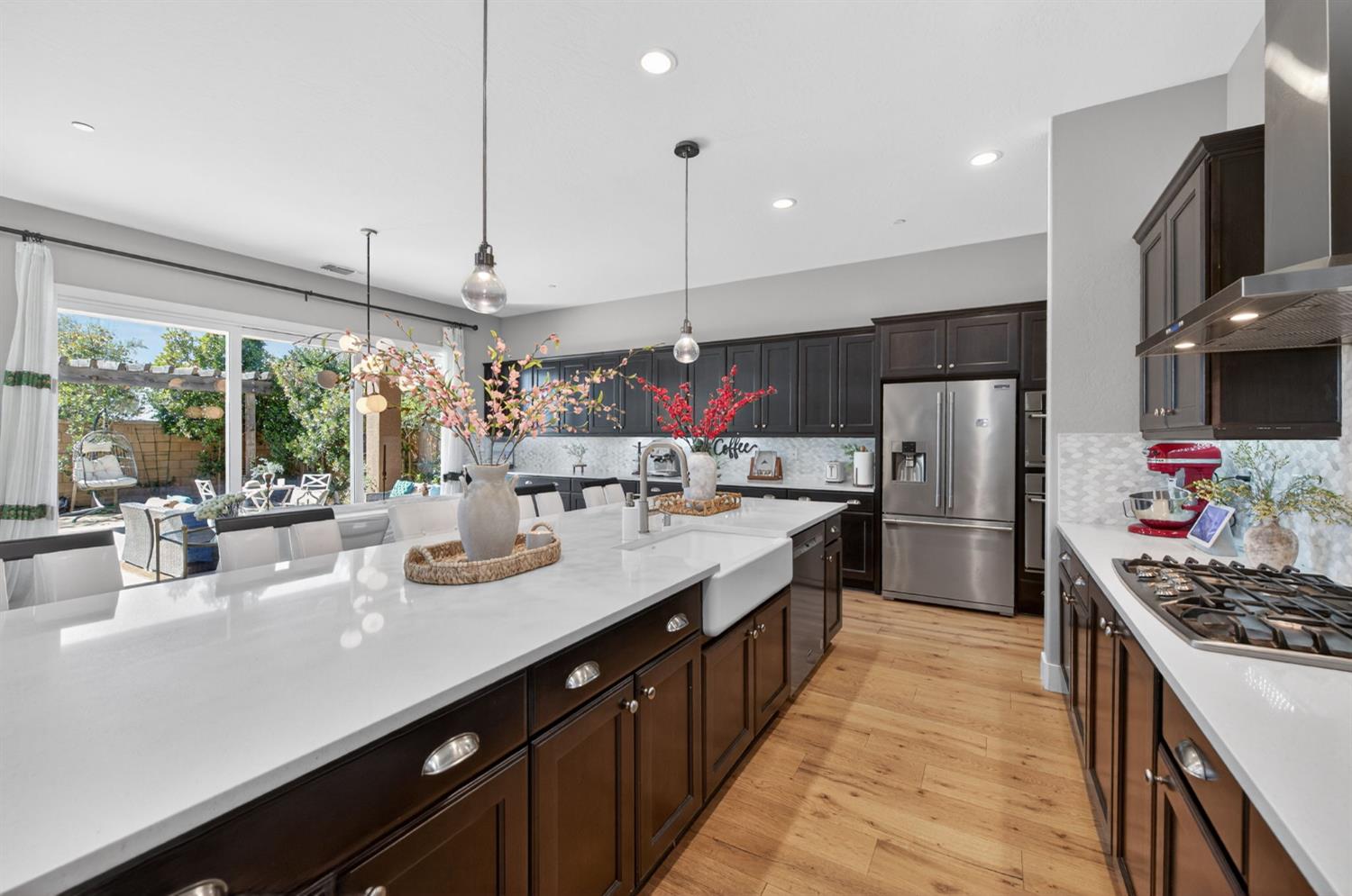 638 Mesa Dr S, Madera, CA 93636