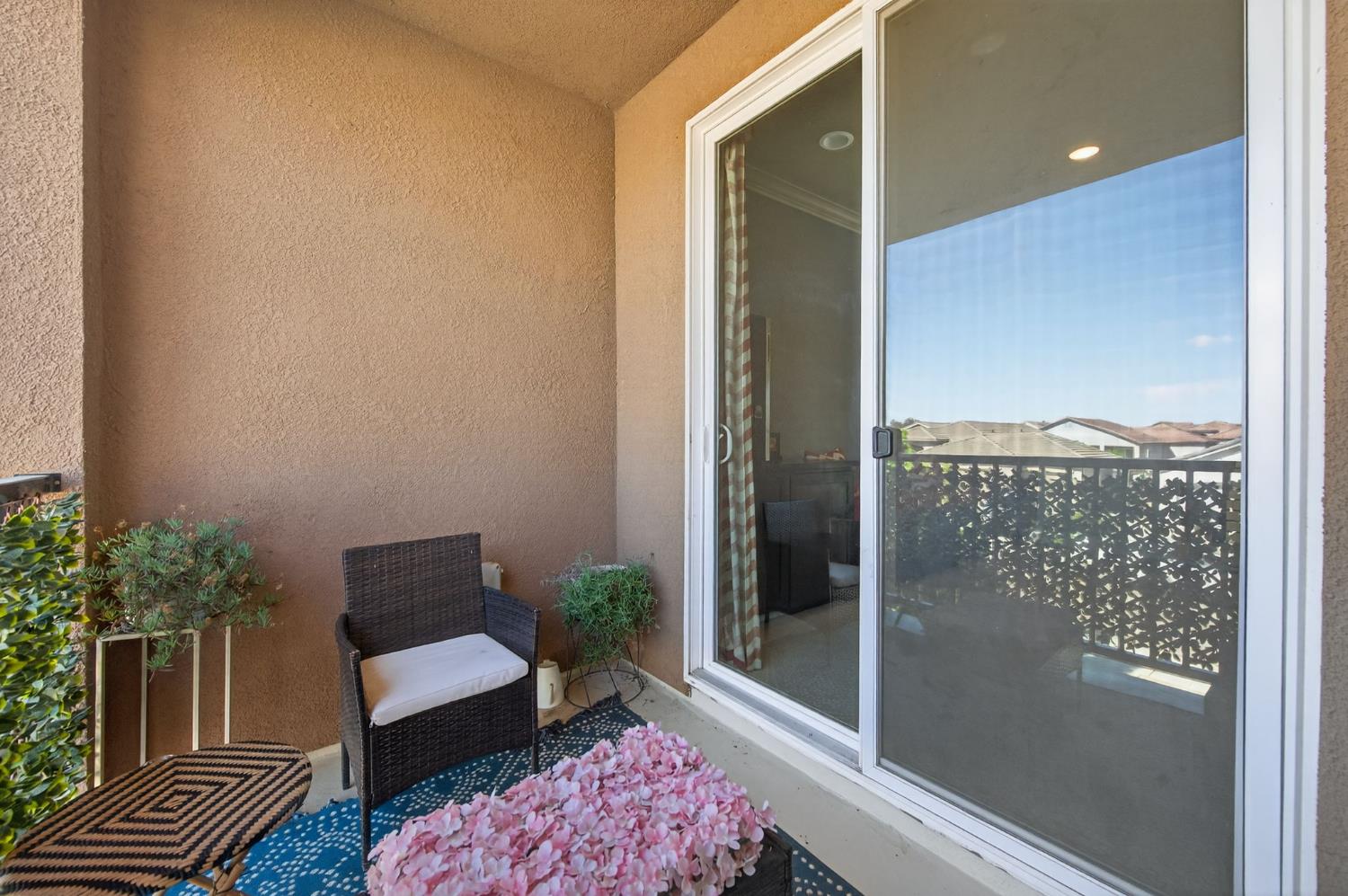 638 Mesa Dr S, Madera, CA 93636