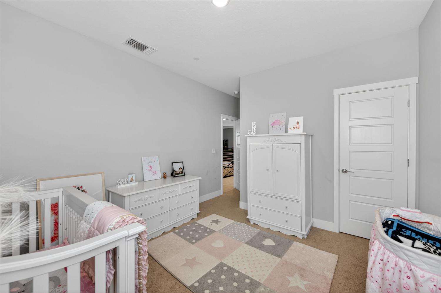 638 Mesa Dr S, Madera, CA 93636