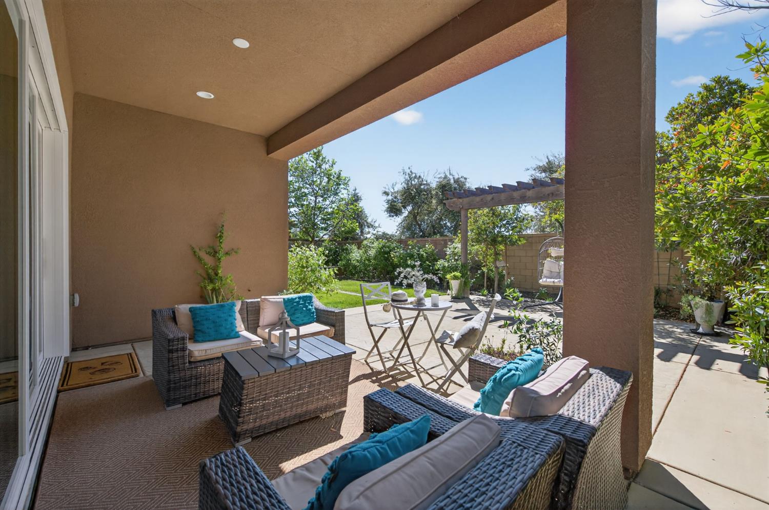 638 Mesa Dr S, Madera, CA 93636