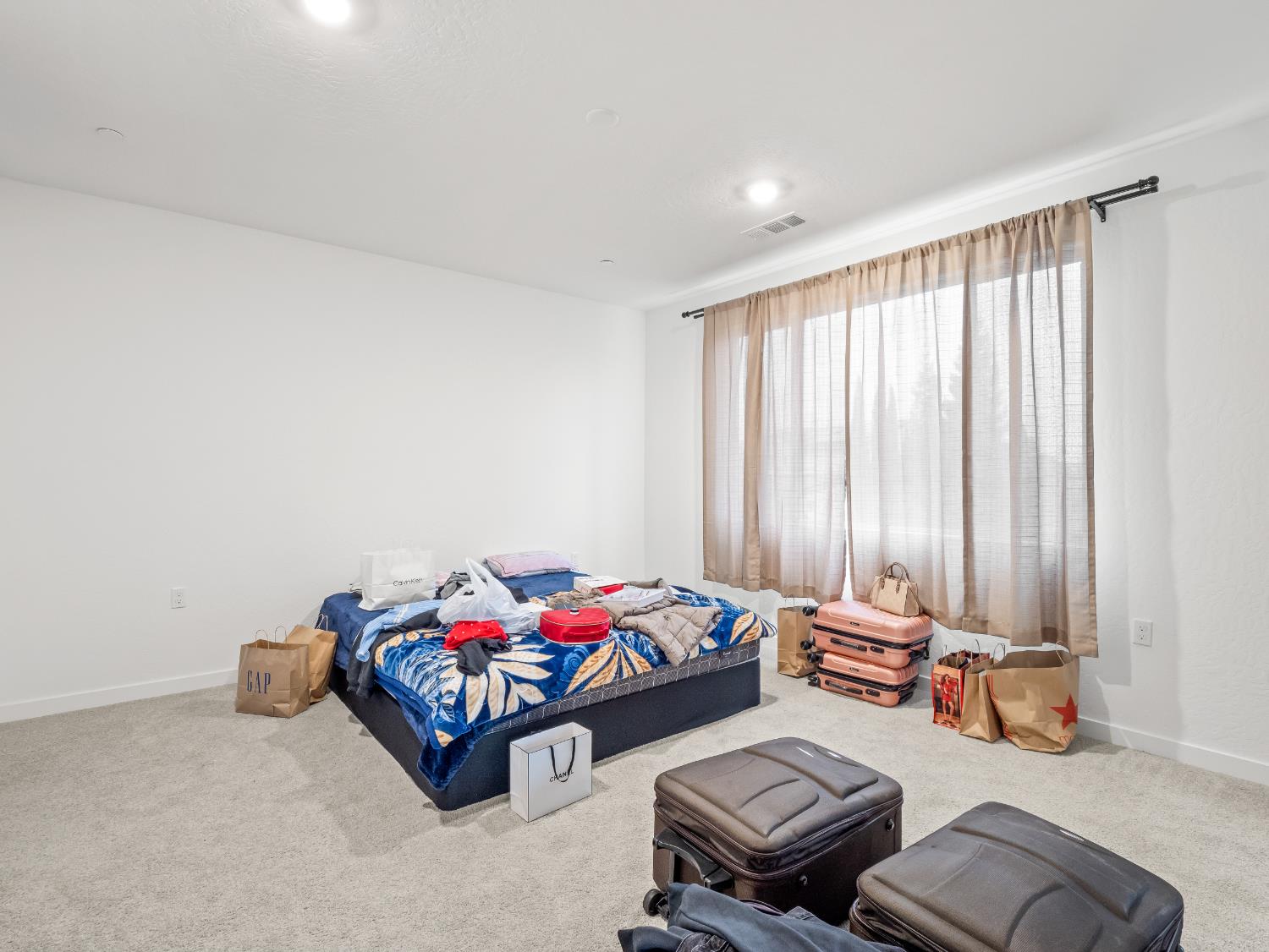 5958 W Austin Way, Fresno, CA 93722