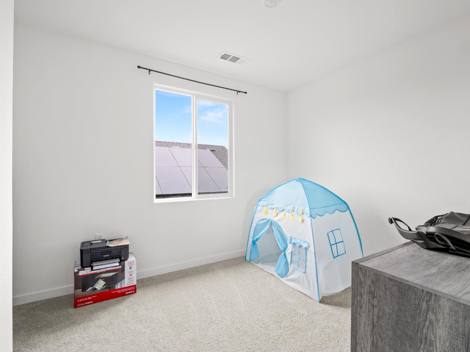 5958 W Austin Way, Fresno, CA 93722