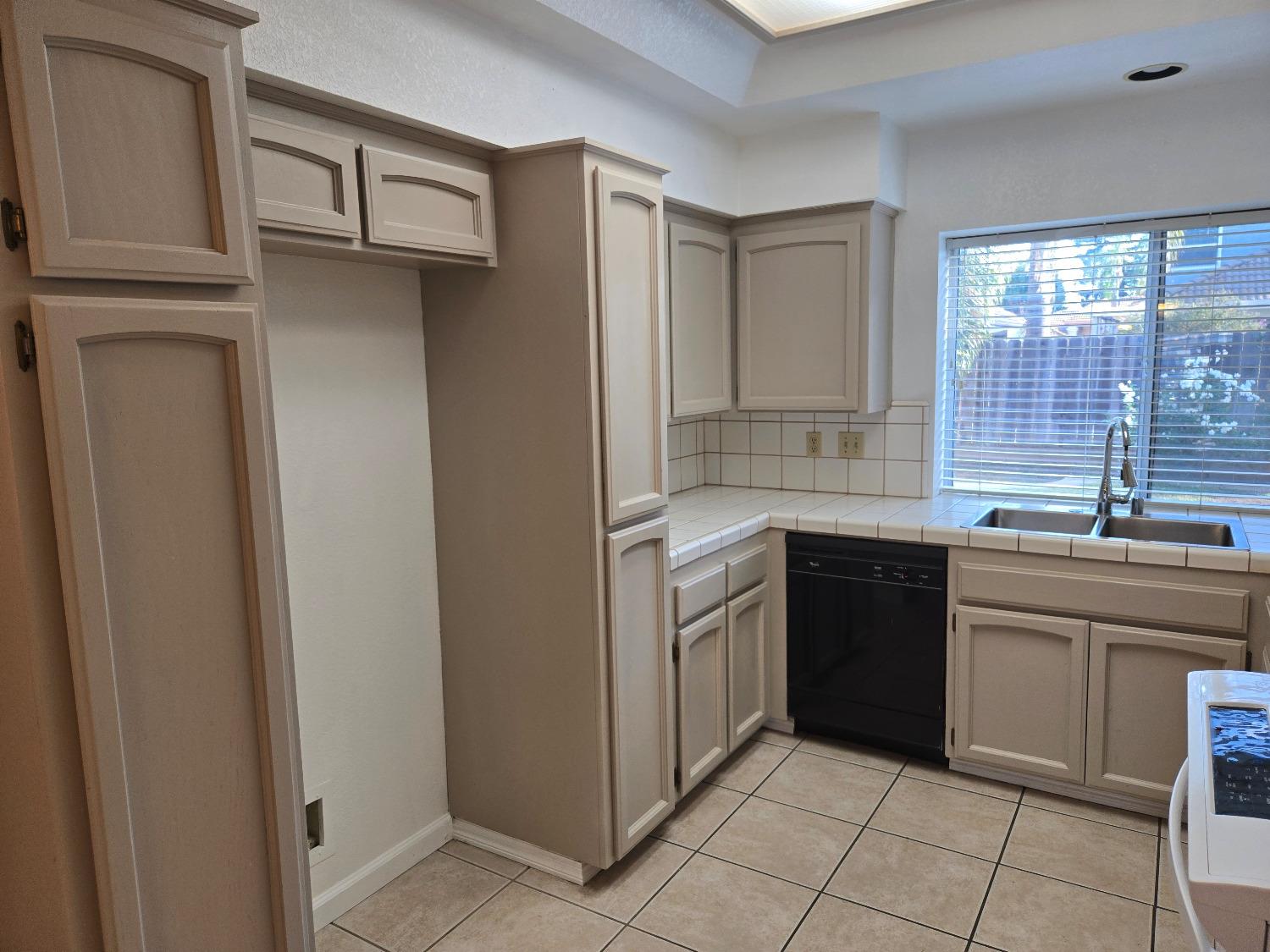 1415 E Portland Ave, Fresno, CA 93720
