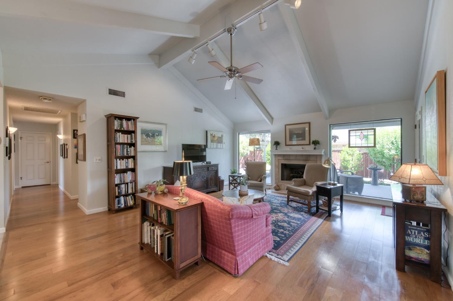 6331 N Palm Ave, Fresno, CA 93704